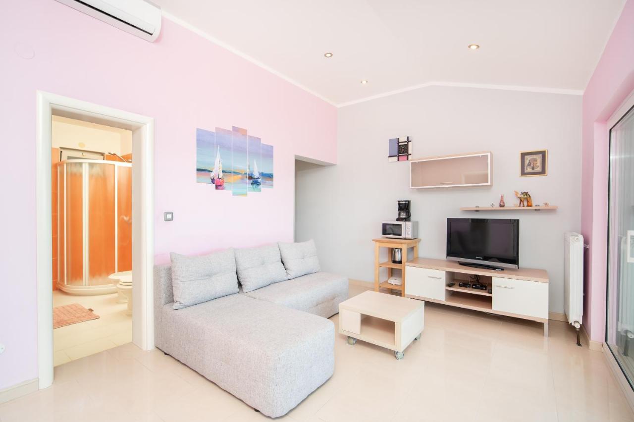 Apartments Oriana 라벡 외부 사진