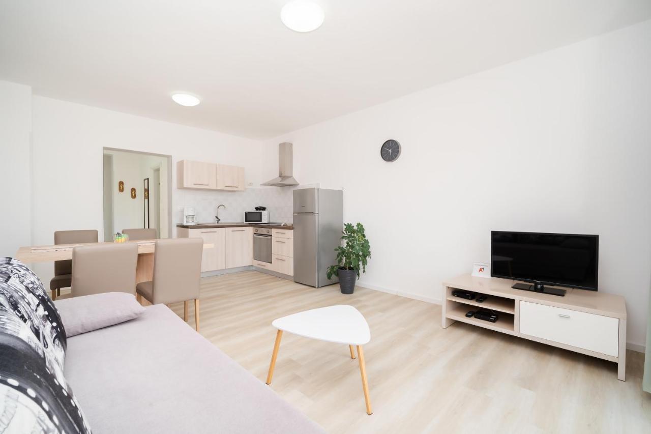 Apartments Oriana 라벡 외부 사진